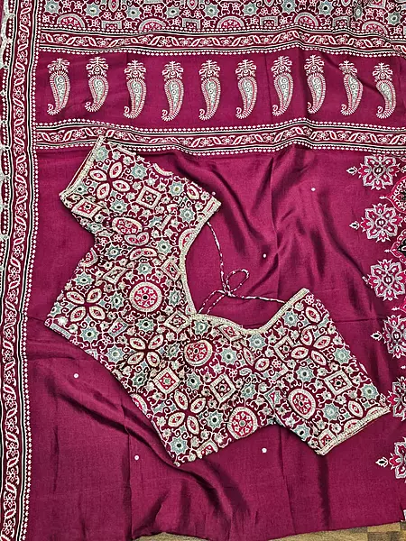 PRINTER  PURE CREPE SILK SAREE WITH HANDWORK